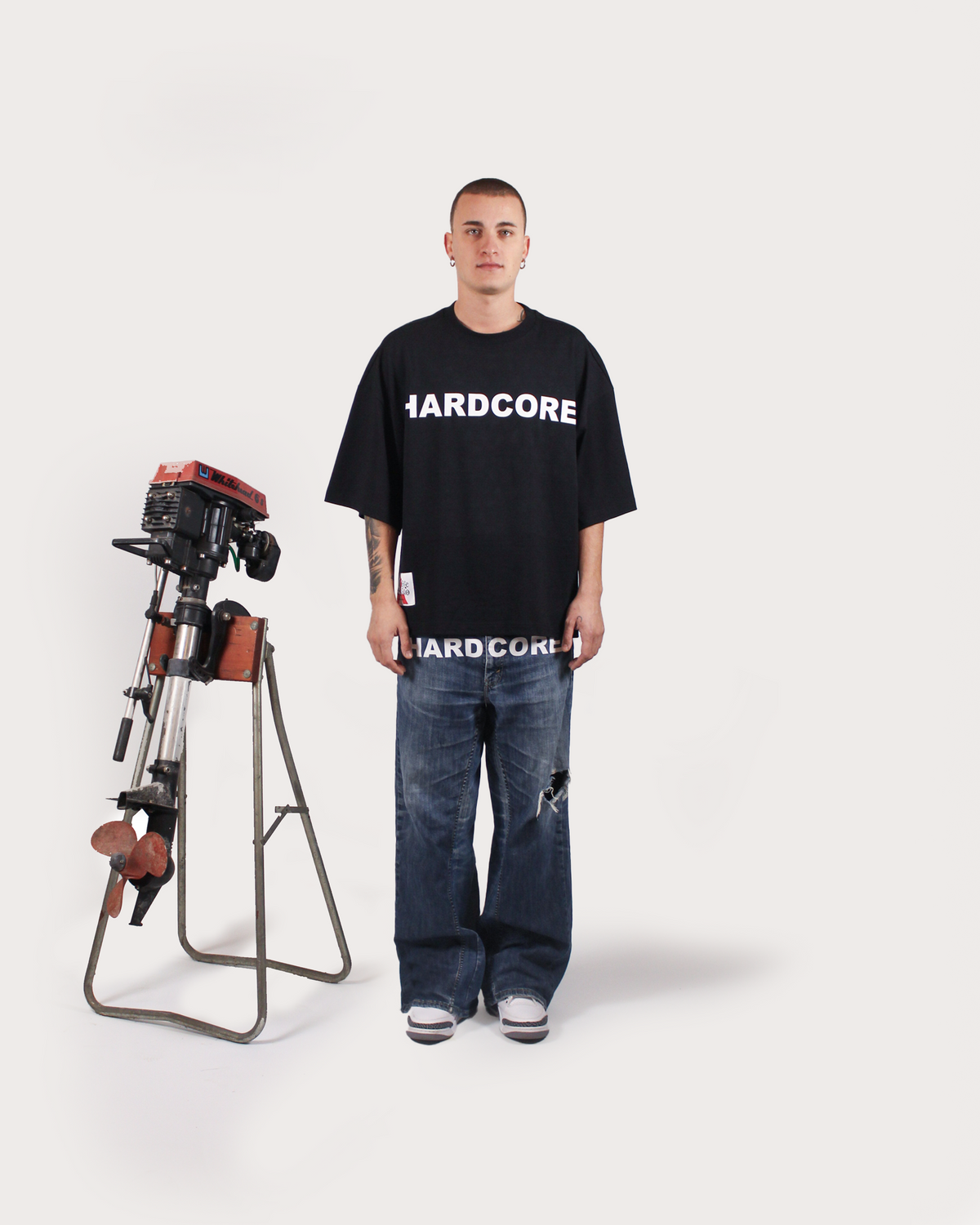 HARDCORE SQUARE TEE
