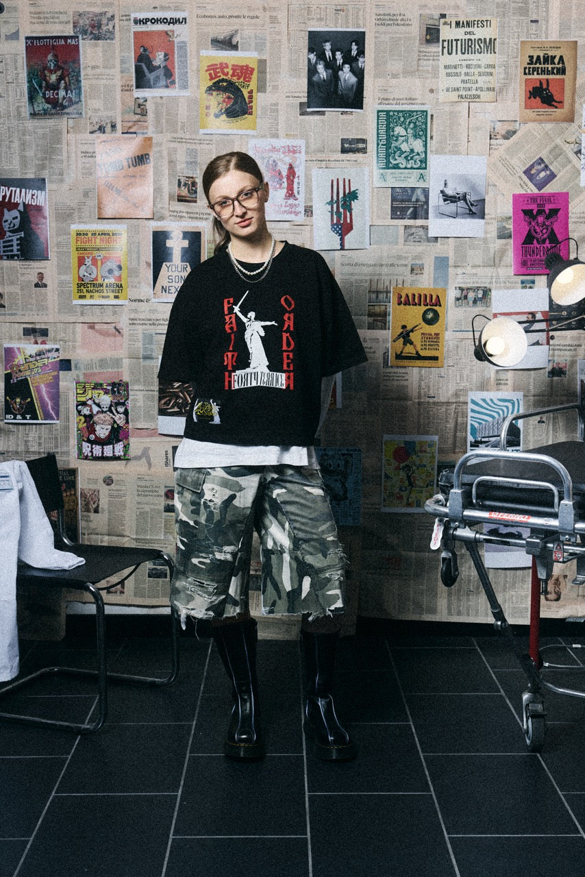 MOTHERLAND SQUARE TEE BLACK