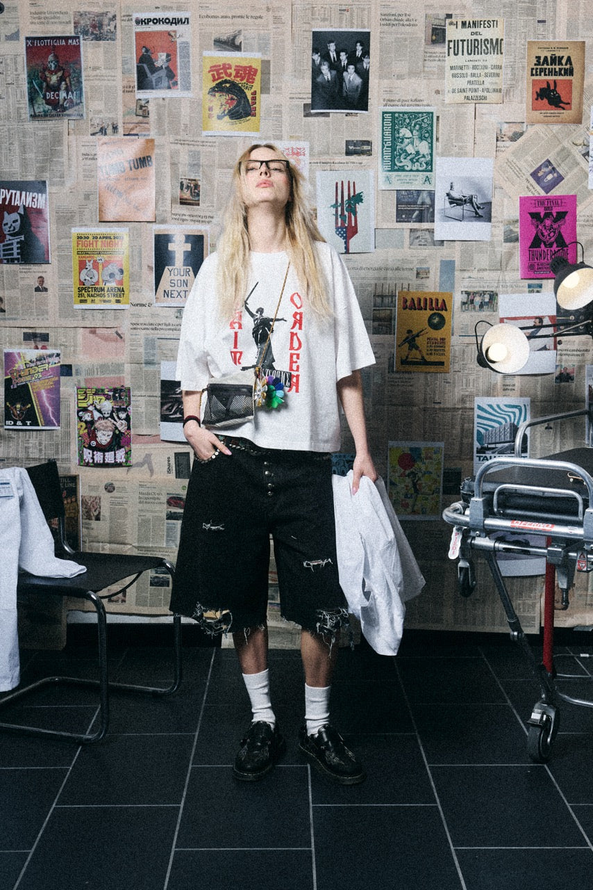 MOTHERLAND SQUARE TEE WHITE